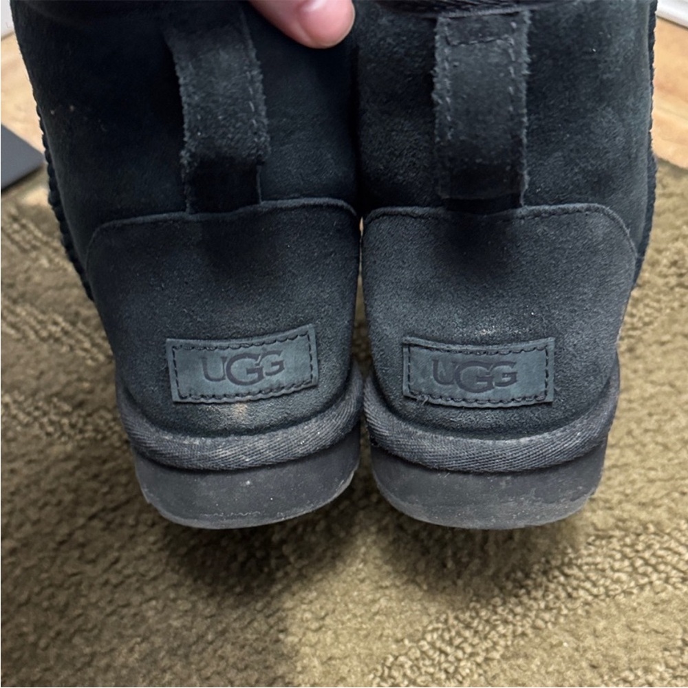 UGG classic mini